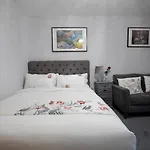 City Guesthouse